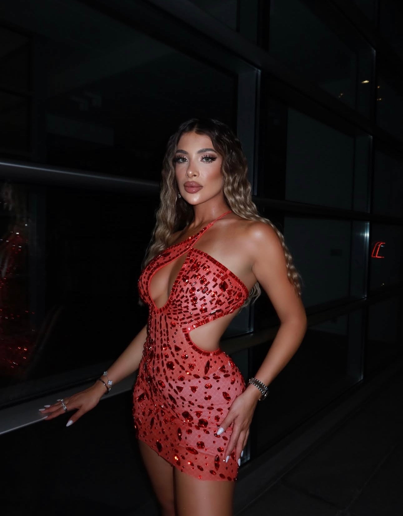 THE SCARLET SIREN (Red)