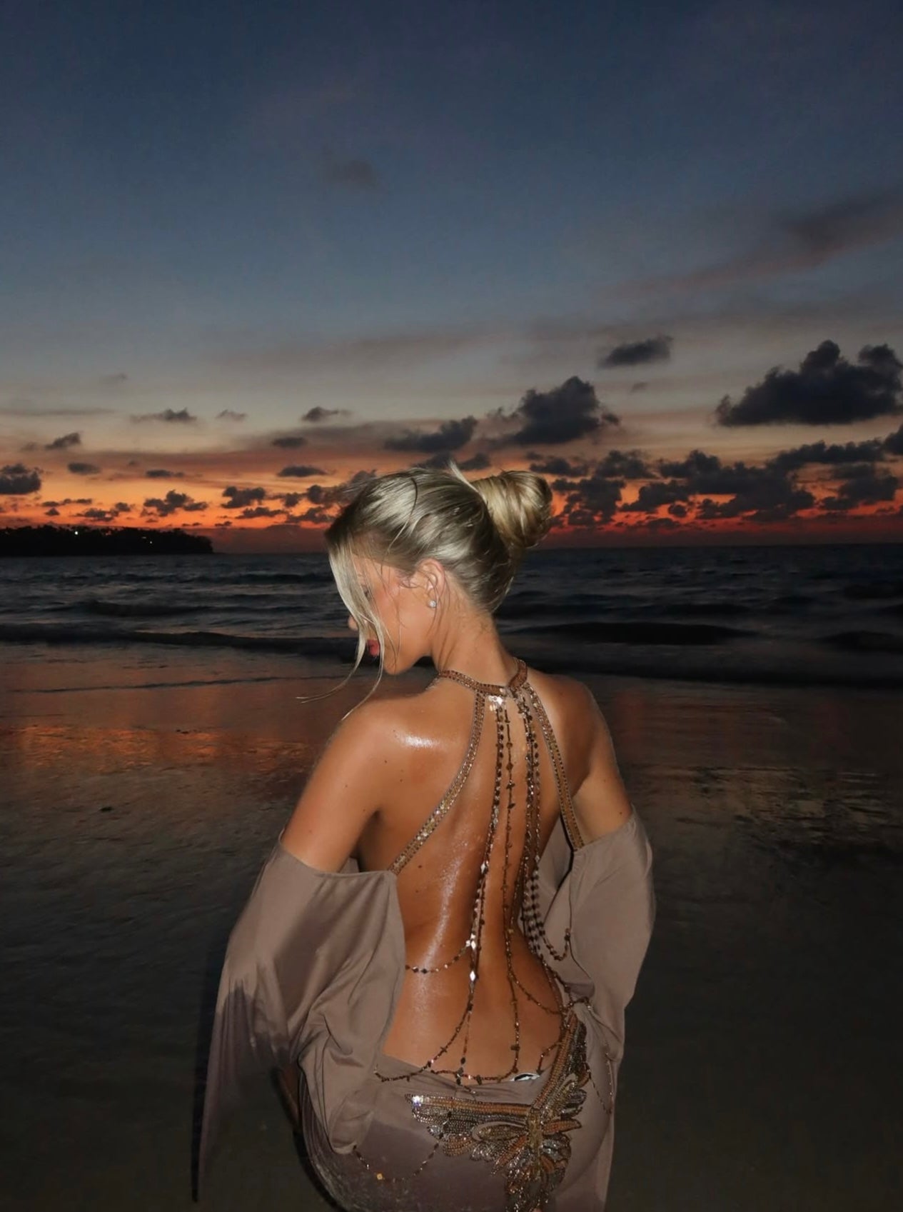 GOLDEN GODDESS MINI DRESS