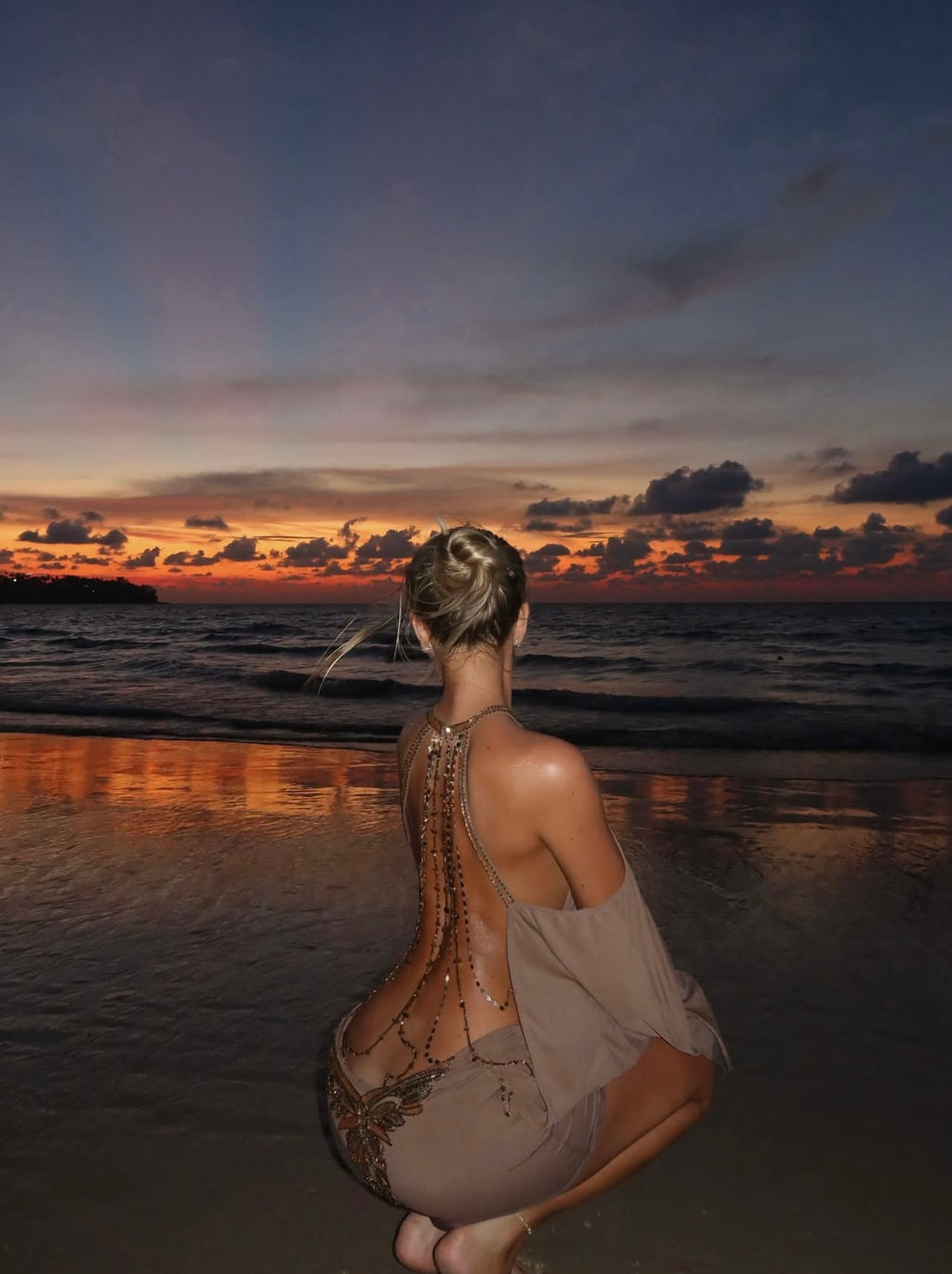 GOLDEN GODDESS MINI DRESS